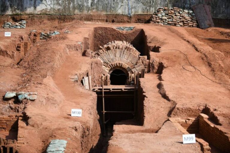 Buried History: 148 Ancient Tombs Discovered Under a Chinese Zoo